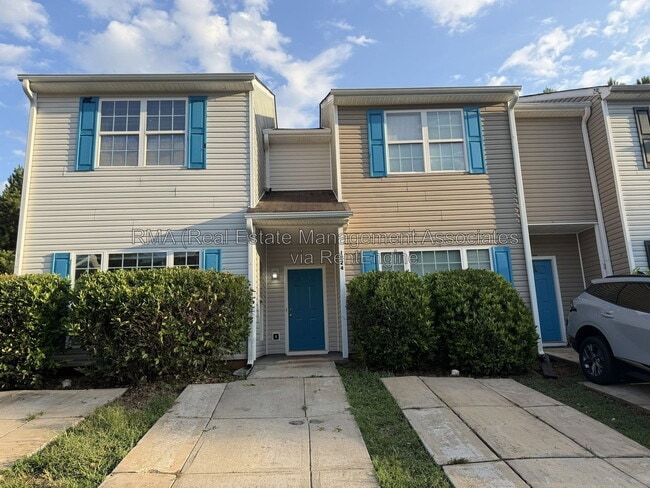 Photo - 1724 Carrington Dr