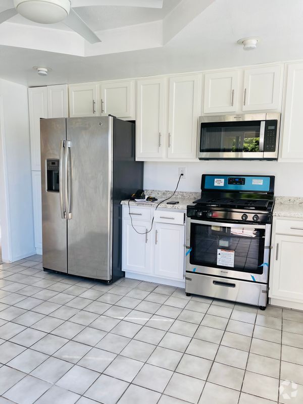 Building Photo - 28255 Flechas Rental