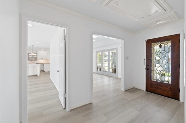 Photo - 6249 Overbrook Ln