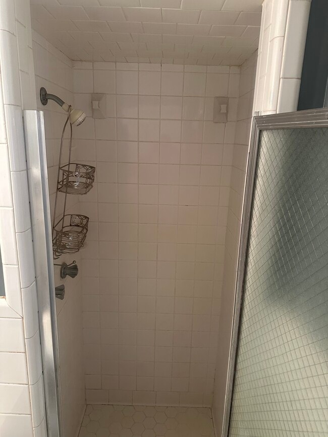 Photo - 221 Belaire Dr