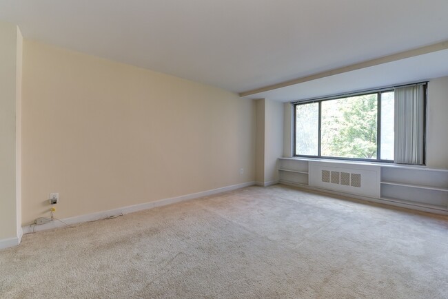 Charming & Spacious Studio at River Place ... - Charming & Spacious Studio at River Place ... House
