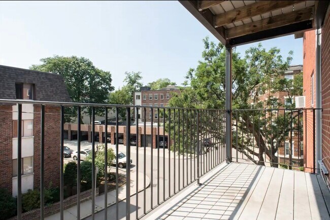 Building Photo - 36 Bellvista Rd Unit 33