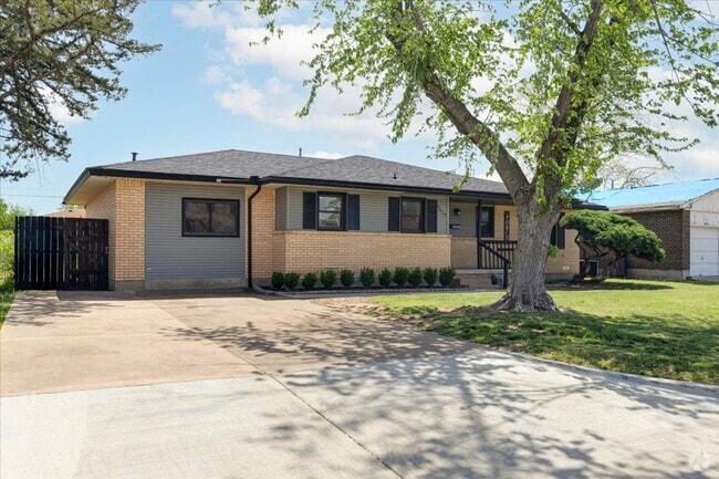 Building Photo - 4524 SW Beta Ave Rental