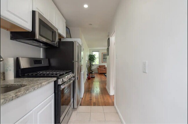 1136 45th St NE Unidad 4