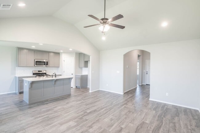 Photo - 3 Bed | 2 Bath in Broken Arrow!