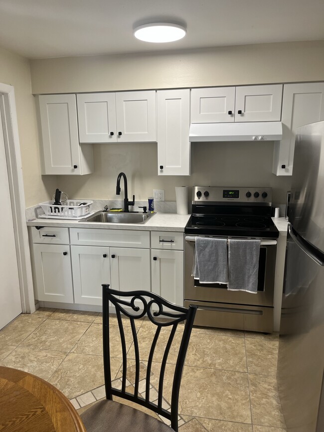 Remodeled Eat in kitchen - 745 Lunar Lake Cir