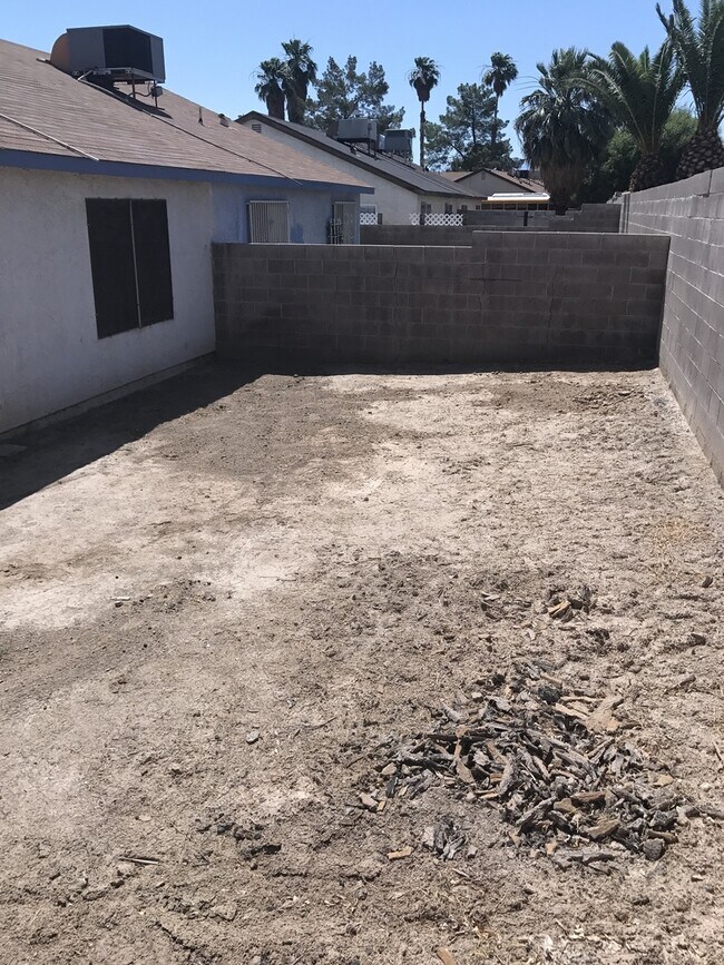 Photo - Single Story - One Car Garage