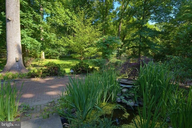 Photo - 1268 Rydal Rd
