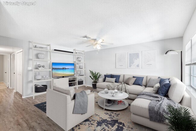 Photo - Villa Roble Apartments (2) Unit #09