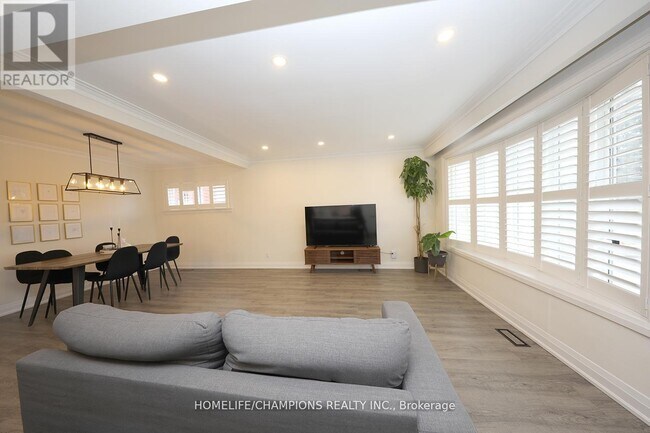 Photo - 50 Fraserton Crescent