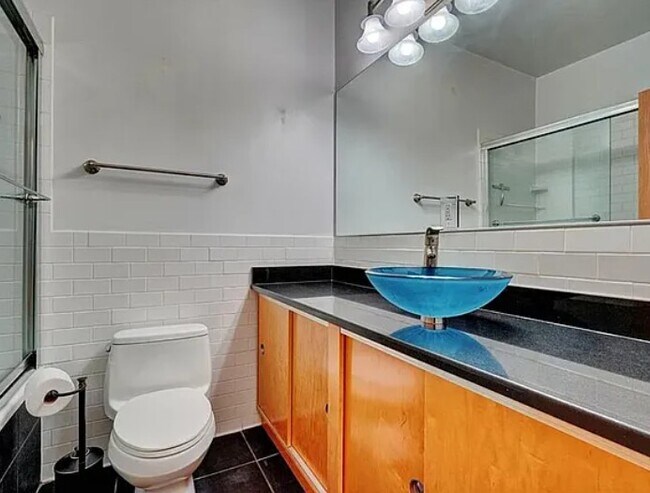 Photo - 520 W Olney Rd