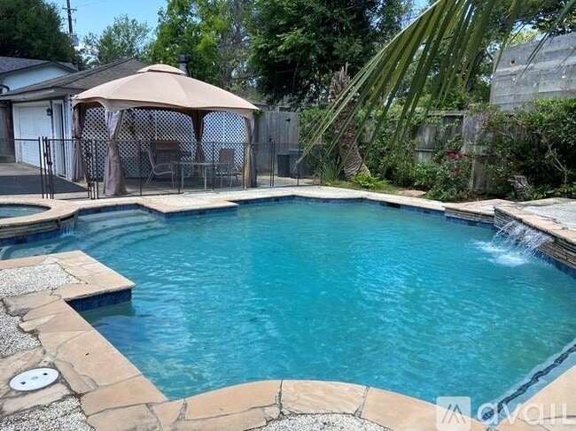 Photo - 5232 Piping Rock Ln Casa