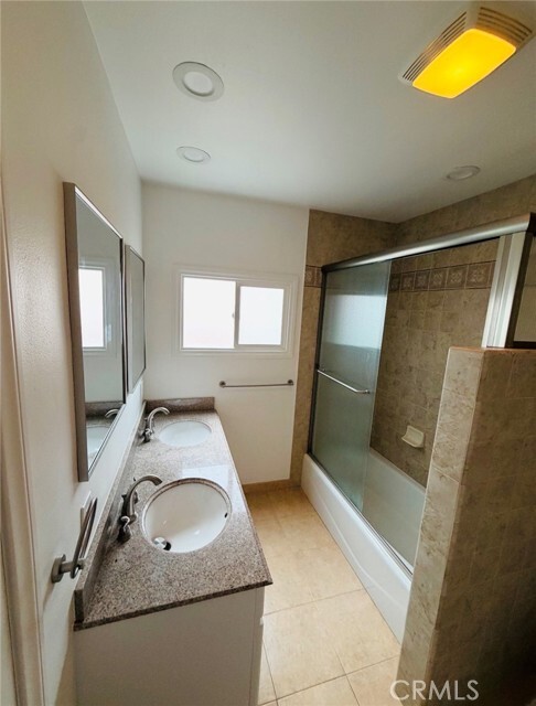 Photo - 10024 Norwich Ave