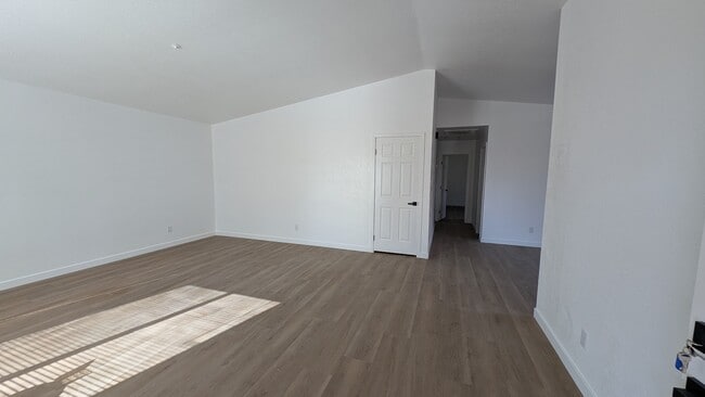 Photo - 68180 C. Blanco