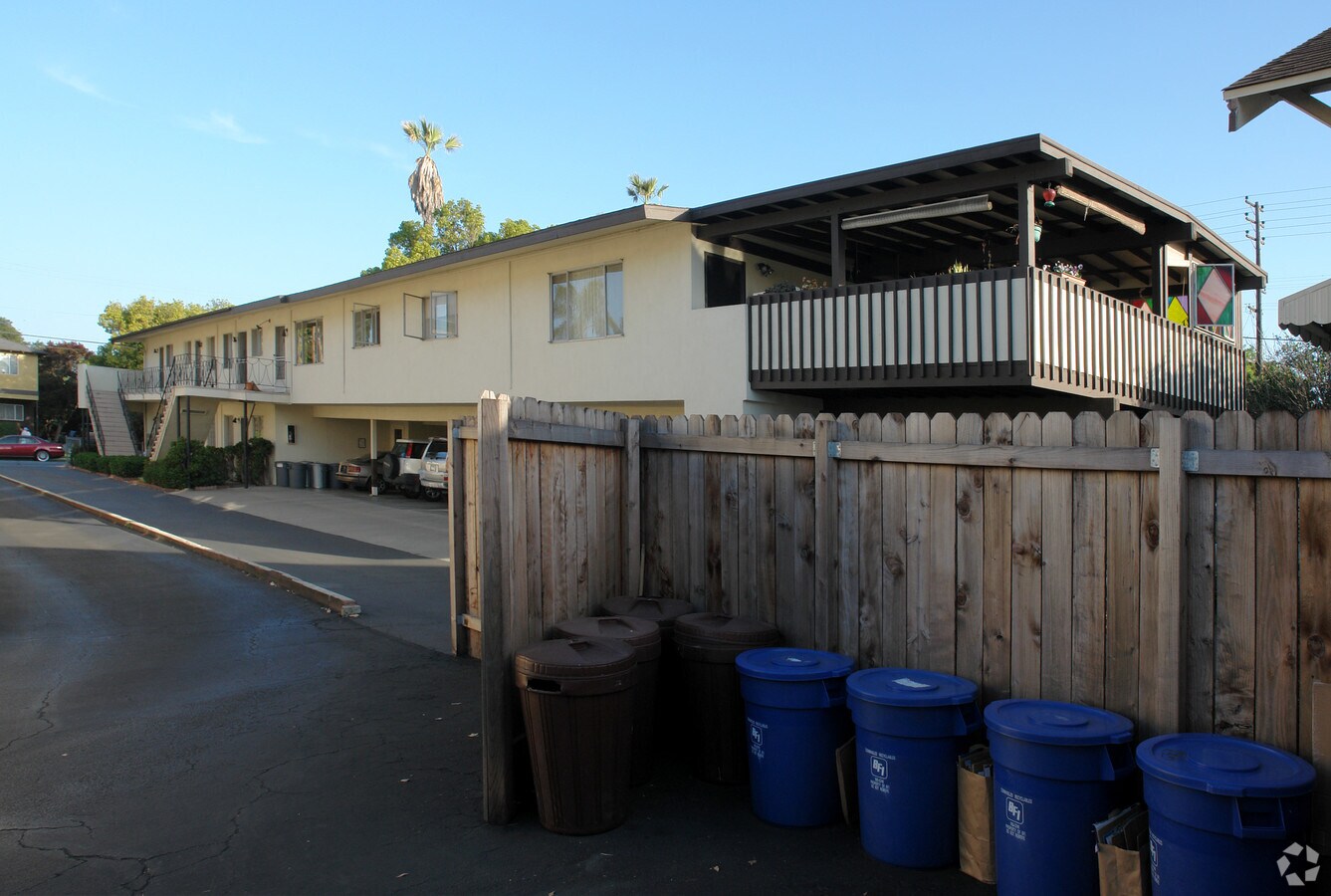 Photo - Rosewood Apartments