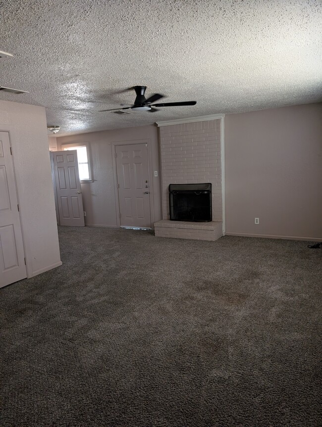 Photo - 7416 La Flor Ln