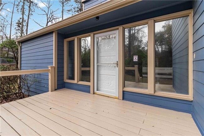 Photo - 3230 Cedar Bluff Dr NE