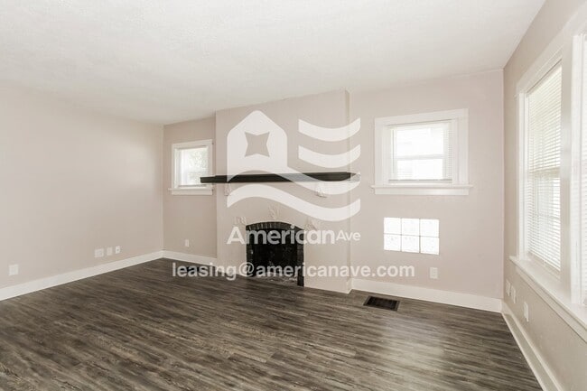 Photo - 443 W Hillcrest Ave