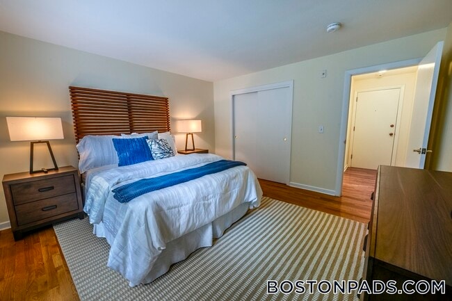 Photo - 8 Captain Parker Arms Unit 14