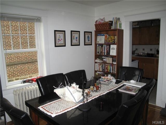 Photo - 142 Caryl Ave