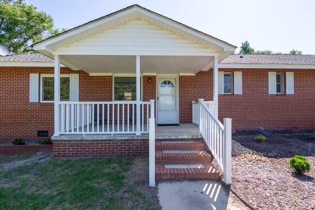 Photo - 406 Williams St