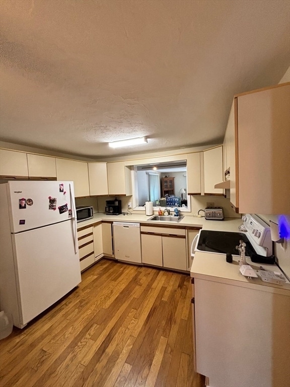 30 Crescent Ln