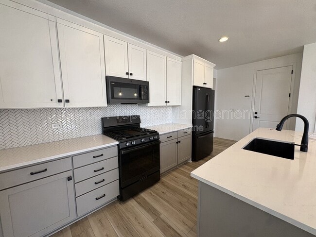 Photo - 18954 E 97th Pl