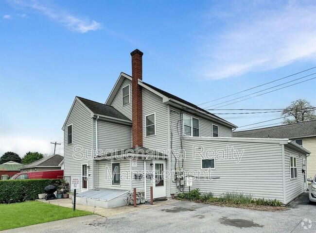 Building Photo - 14 Center Rd Rental
