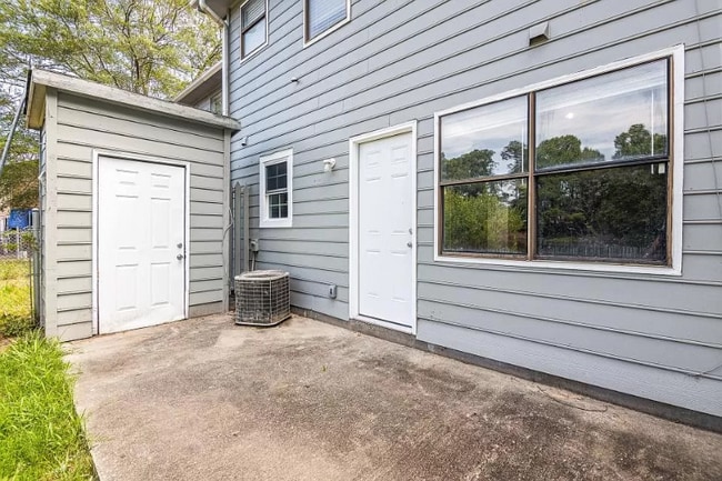 Photo - 1019 Green Valley Dr NW