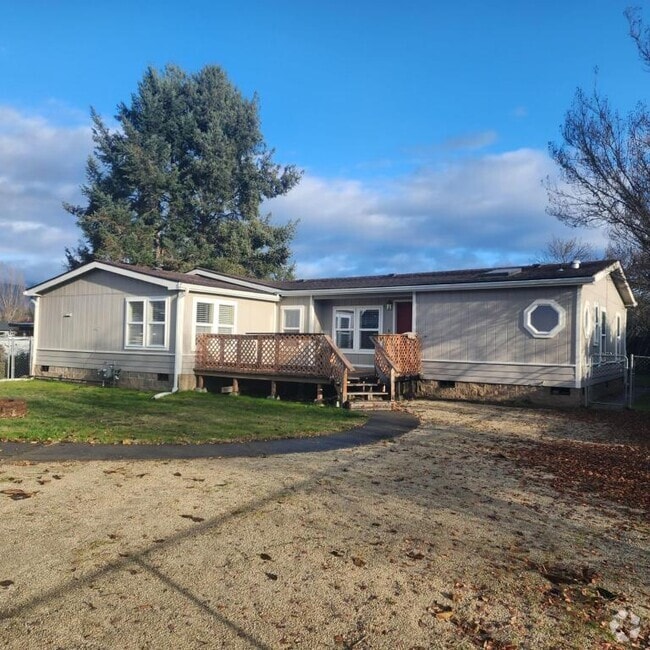 Building Photo - 1015 Doneen Ln Rental