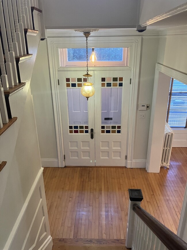 Photo - 322 Spring St