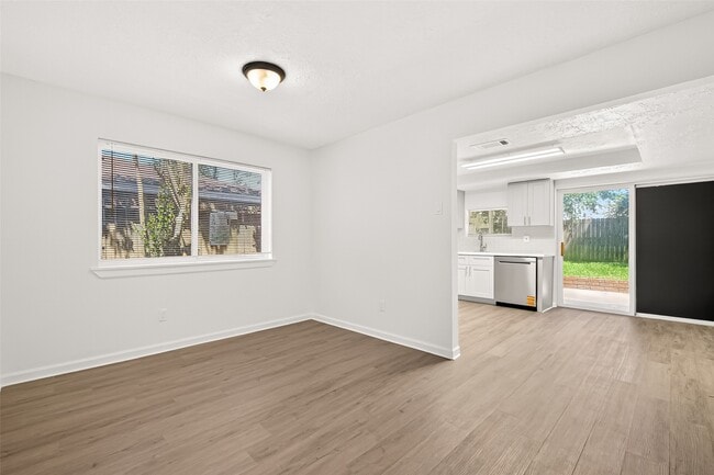 Photo - 8306 Wayward Rd