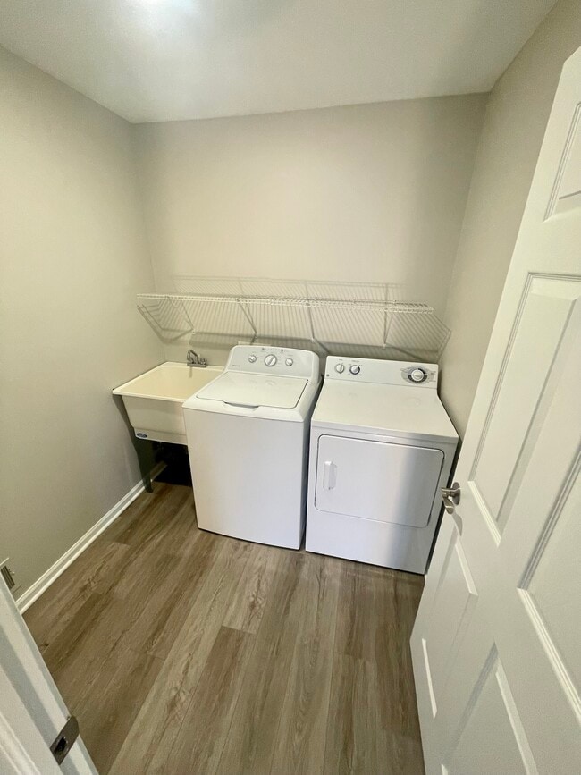 Photo - 15280 Arno Dr