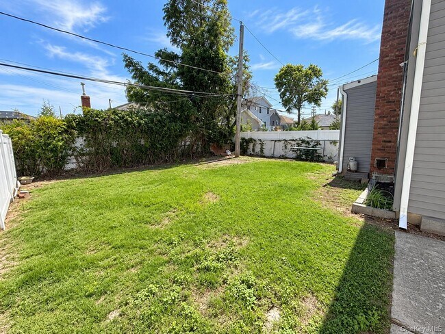 Photo - 47 Newport Rd