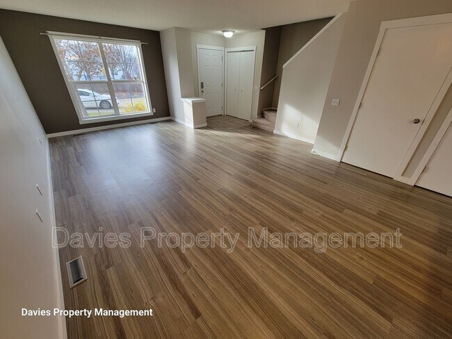 Photo - 5061 Stanton Dr SW