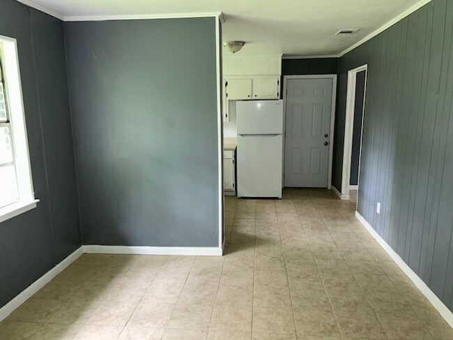 Photo - Moss Point 3 Bedroom