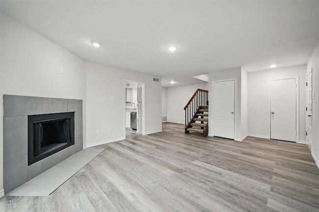 Photo - 5626 Preston Oaks Rd Townhome