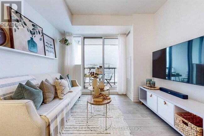 Photo - 10 Rouge Valley Dr W Unité 910A