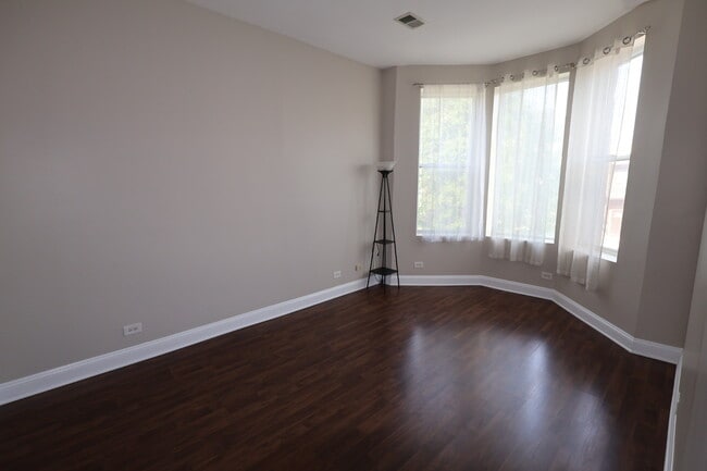 Photo - 4218-2 S Calumet Ave Unit 2