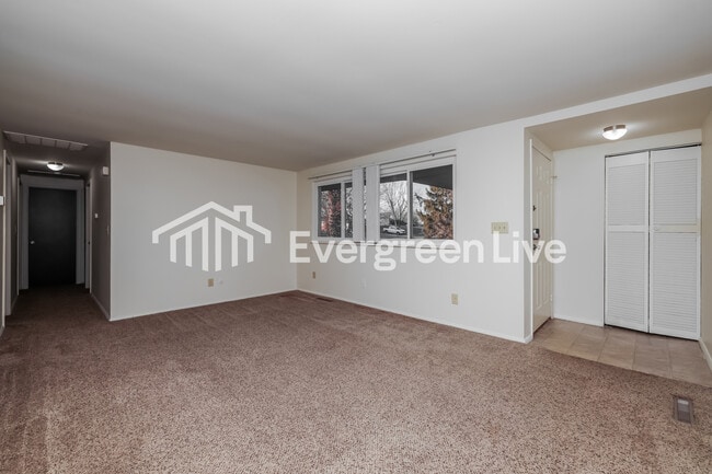 Photo - 6200 Hemingway Rd