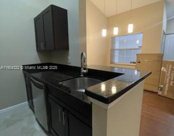 Building Photo - 2850 N Oakland Forest Dr Unit 308