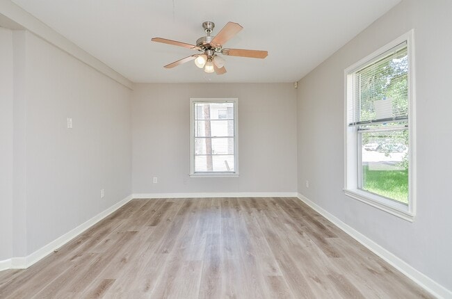 Photo - 1101 W South St