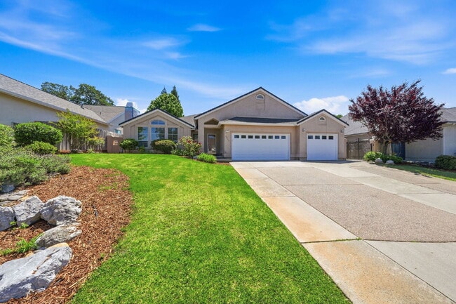 Building Photo - Executive Rental in Gold Hills