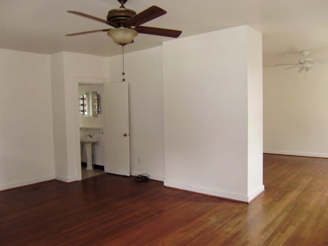 Photo - 5623 Woodmont St Unit 5623