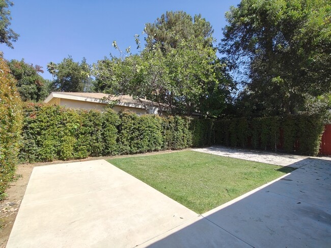 Photo - 627 E Woodbury Rd