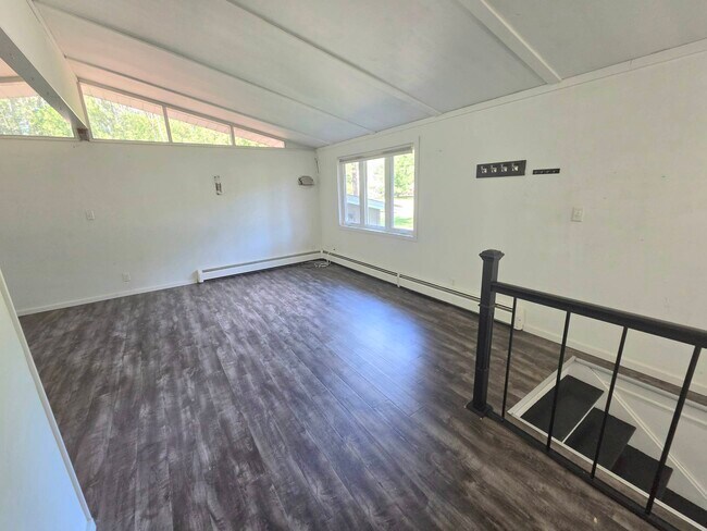 Photo - 4609 Stettin Dr Unit 1