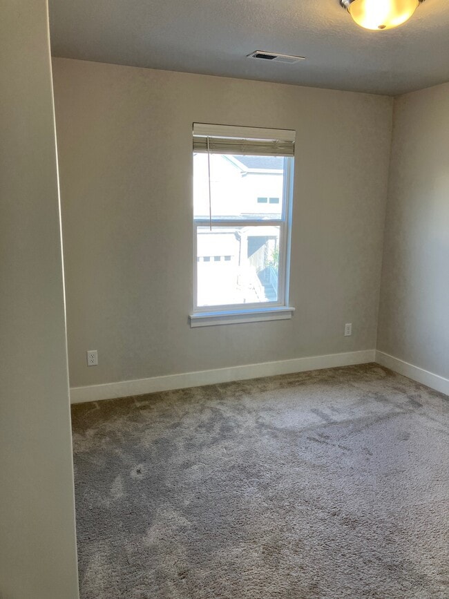 Building Photo - 1538 N 3890 W Rental