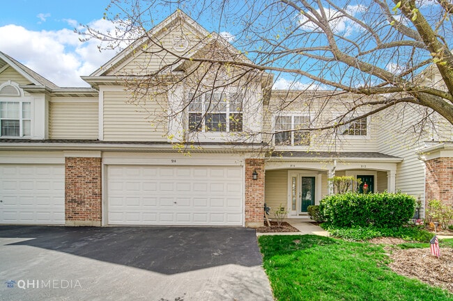 Photo - 914 Waterford Ln Townhome