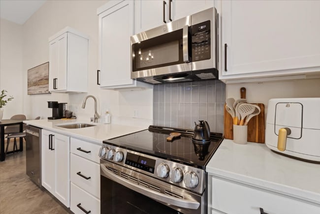 Photo - 617 S Adams St Unit 102