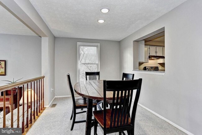 Photo - 3816 Bonnybridge Pl